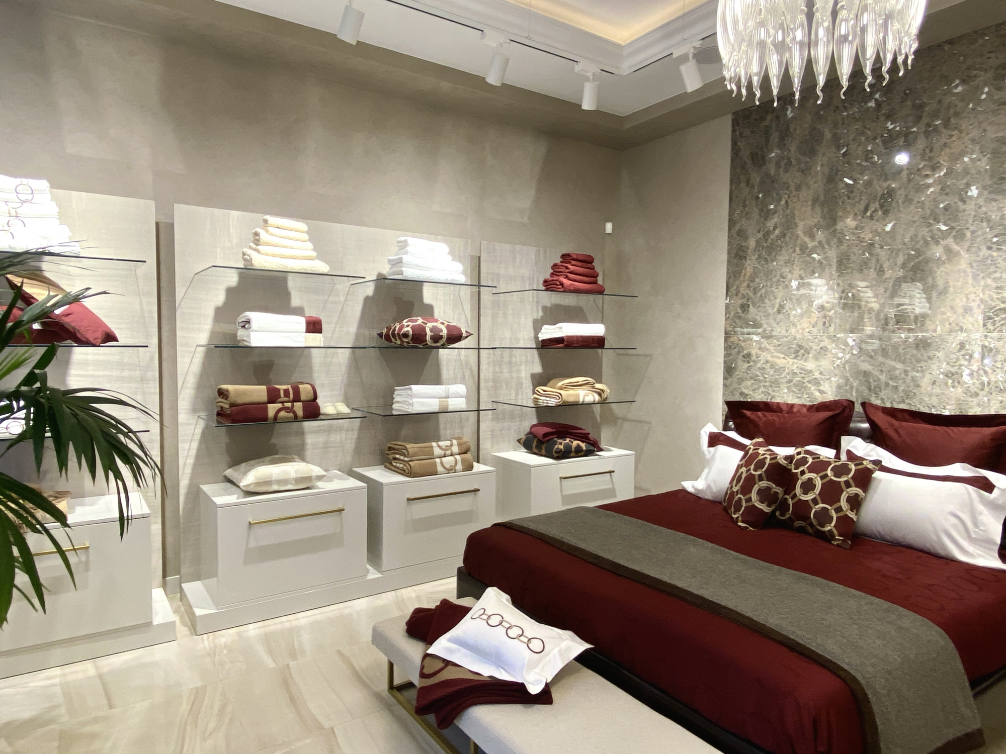 День рождения бутиков Canali и Frette День рождения бутиков Canali и Frette