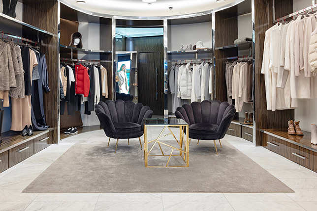 Бутик Kiton в Санкт-Петербурге